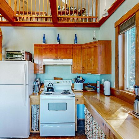 Whimsy By The Sea Villa Port Orford Bagian luar foto