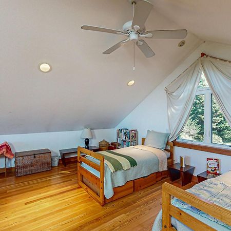 Whimsy By The Sea Villa Port Orford Bagian luar foto